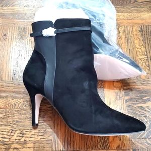 NEW Black leather kid suede boots size 7.5 Corso cosmo